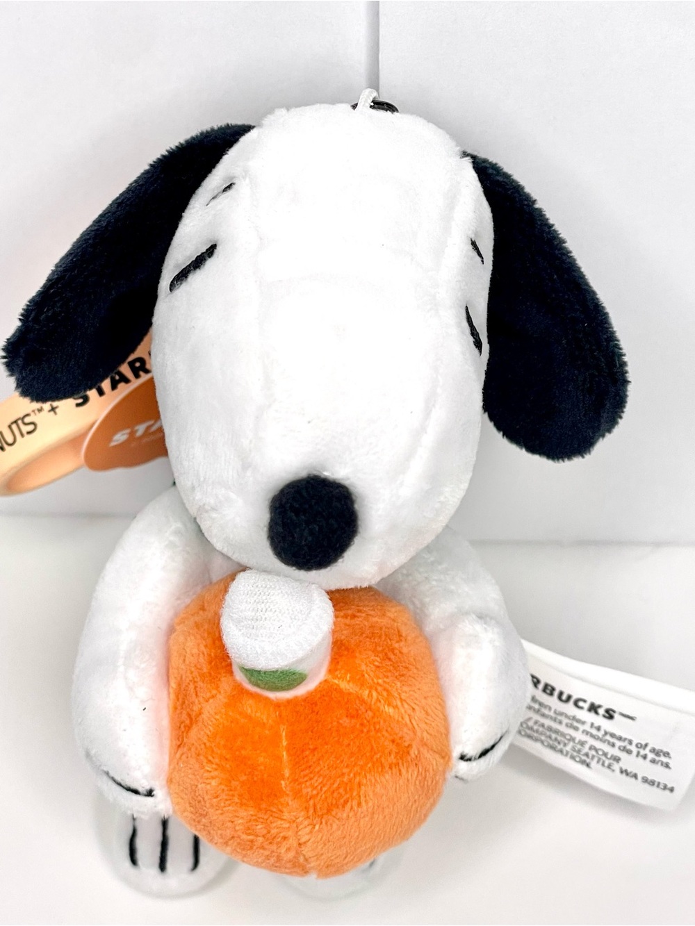 Starbucks x Peanuts Snoopy Plush Bag Charm - Picture 3 of 6